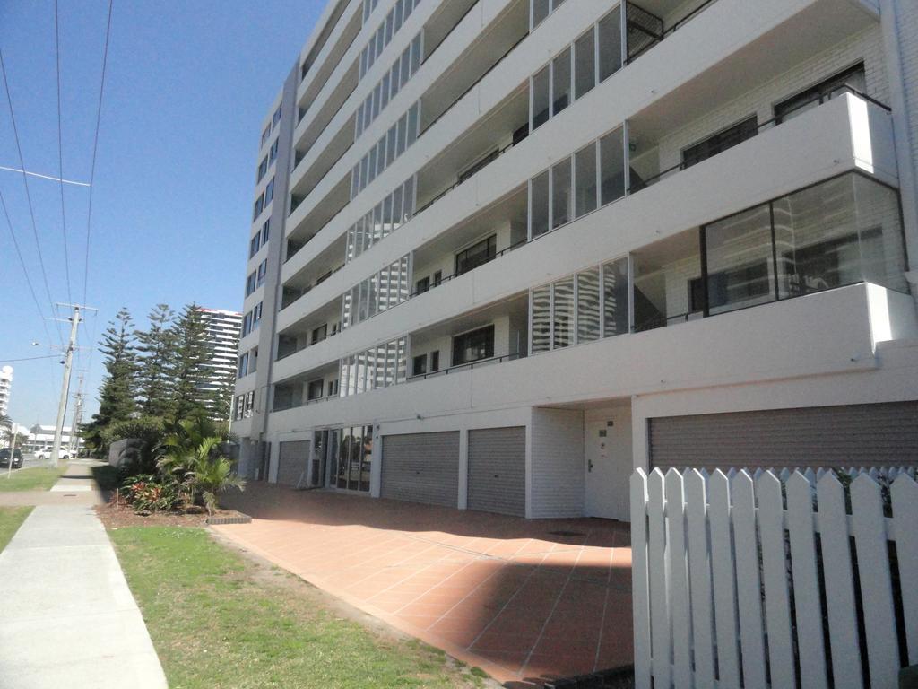 Queensleigh Holiday Apartments Gold Coast, Australia — book Aparthotel,  2024 Prices